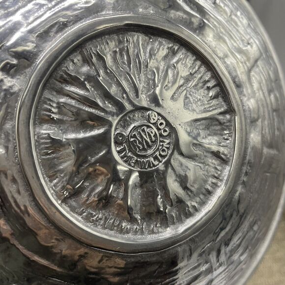 Wilton RWP Armetale Metal Vegetable Patterned Round Serving Bowl 9" Made In USA - Picture 7 of 7